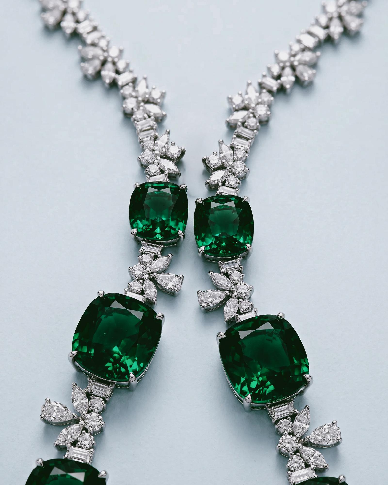Cushion Green Gem Drop 3