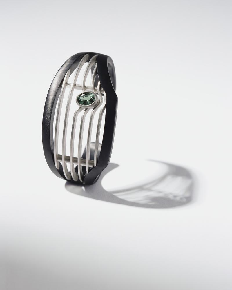 AMVI Cuff